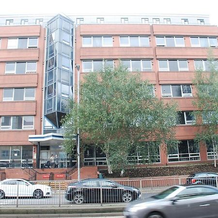 Unity House Serviced Apartments Лутън Екстериор снимка