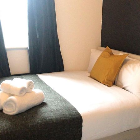Unity House Serviced Apartments Лутън Екстериор снимка