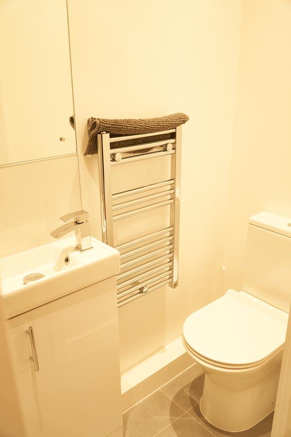 Unity House Serviced Apartments Лутън Екстериор снимка