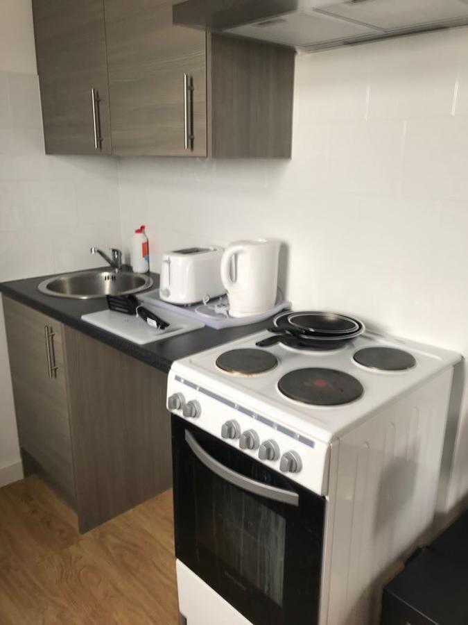 Unity House Serviced Apartments Лутън Екстериор снимка